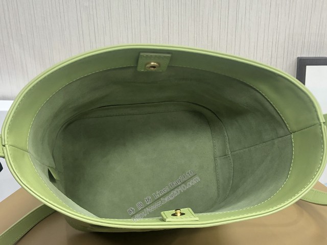 Celine專櫃2023s春夏新品CUIR TRIOMPHE小號繡花光滑牛皮水桶包 賽琳百搭斜挎肩背女包 sldj2438